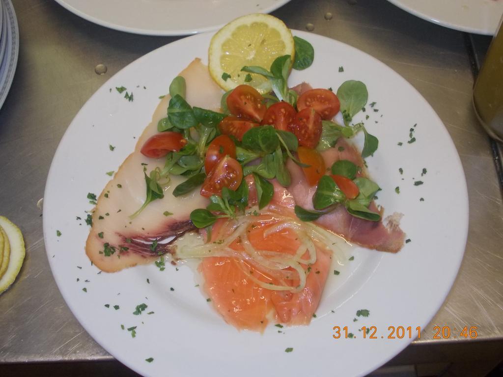 Hotel Bellagio Овада Экстерьер фото